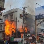 धनबाद के चौधरी स्वीट्स में भीषण आग, लाखों का सामान जलकर राख  फायर ब्रिगेड ने पाया आग पर काबू……………….
